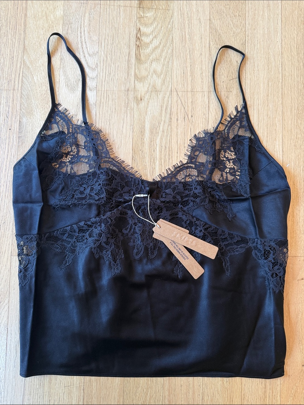 NWT: SKIMS Onyx Lace-Trim Silk Cami, sz Medium (currently retail $118)